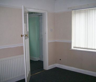 3 bedroom House To Let - Photo 6