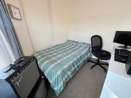 Claude Road, Cardiff - Photo 4