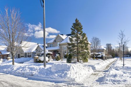 For Lease - 819 Canyon Street, Mississauga, Ontario - Photo 3