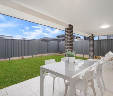 Modern Light Filled Family Home - Photo 3