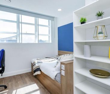 1 bedroom in a flat share to rent - Photo 4