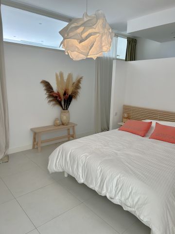 Location Appartement 4 pièces 112m² CASSIS 13260 - Photo 5