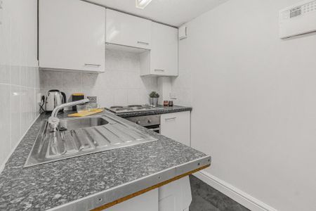 1 bedroom flat to rent - Photo 5
