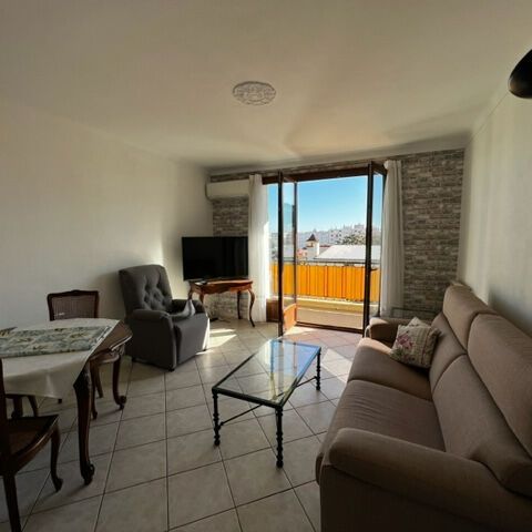 Location Appartement 2 pièces Meublé 49m² ST LAURENT DU VAR 06700 - Photo 1