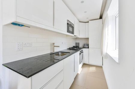 2 bedroom flat to rent - Photo 2