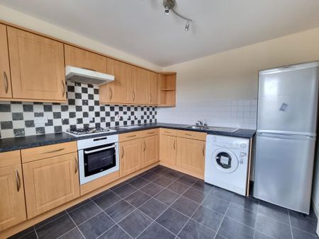2 bedroom flat to rent - Photo 4