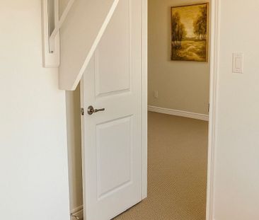 For Lease - 31 Sycamore Street, Welland, Ontario - Photo 4