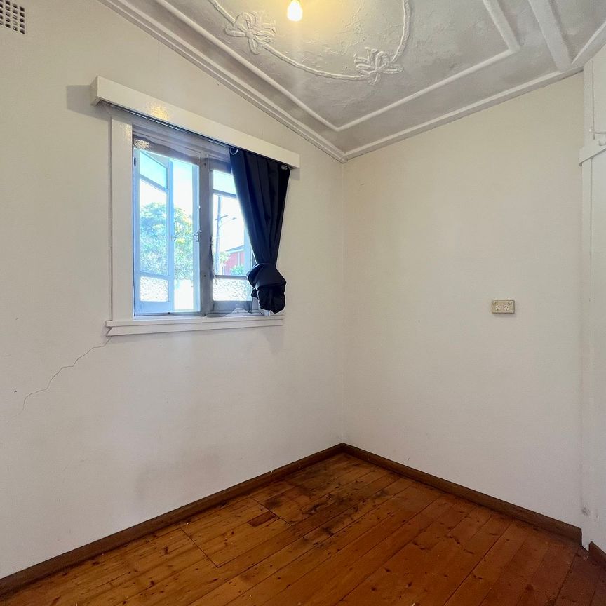 112 Willison Road, Carlton. - Photo 1