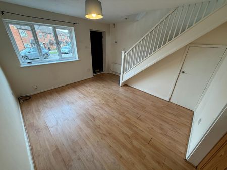 3 bedroom terraced house to rent - Photo 2