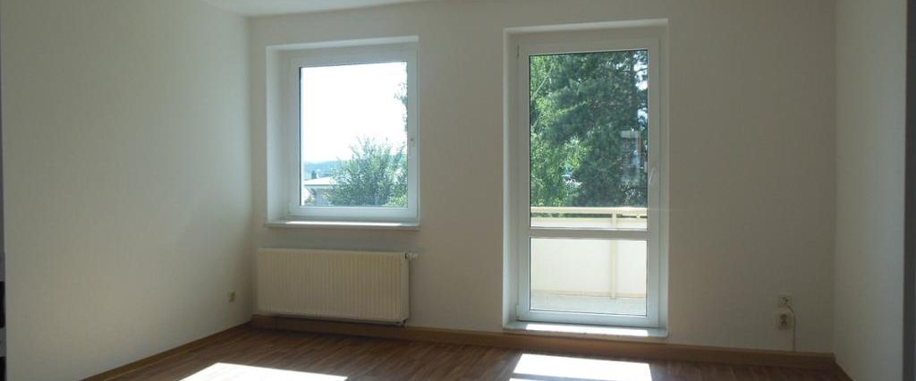 Eine attraktive 3-RW mit Balkon im 2.OG in Gera-Pforten zu vermieten. - Foto 1