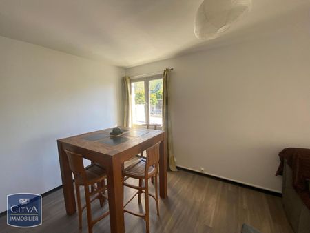 Location Appartement 2 pièces 49m² ST DENIS 97400 - Photo 2