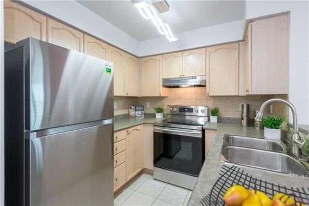 For Lease - 39 Oneida Crescent Unit# 1015, Richmond Hill, Ontario - Photo 1