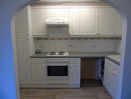 1 bedroom flat to rent - Photo 3