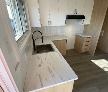 4 ½ rénové à louer – Sainte-Rose, Laval - Tranquille - Photo 3