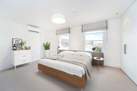 4 bedroom maisonette in Chelsea - Photo 4