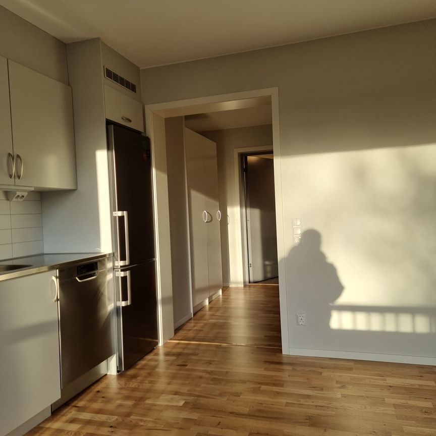 Klövjestigen, Skogås - Photo 2