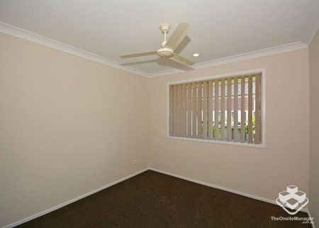 4 Bedroom 2 Bath 2 Car - Photo 3