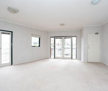 12/1495 Malvern Road, Glen Iris VIC 3146 - Apartment For Rent | Domain - Photo 5