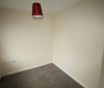 4 bedroom townhouse to rent - Photo 3