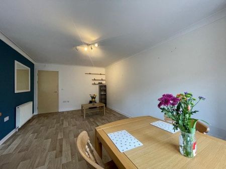 65 Hillfoot Street, Glasgow, G31 2NB - Photo 2