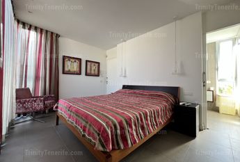 Short term rental of the luxury modern villa in El Duque / VILLA TESORO EL DUQUE