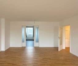 Stresemannstr. 47, WE 13 ~~~ Balkon, Fußbodenheizung, Tageslichtbad... - Foto 2