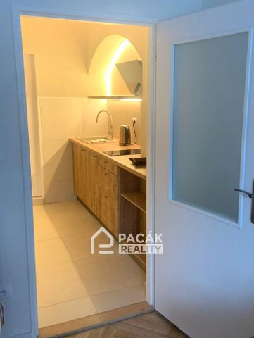 Pronájem bytu 1+1 25 m2 - Fotografie 5