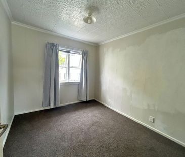 Tidy 3-Bed Home in Sought-After Stanmore Bay - Photo 5