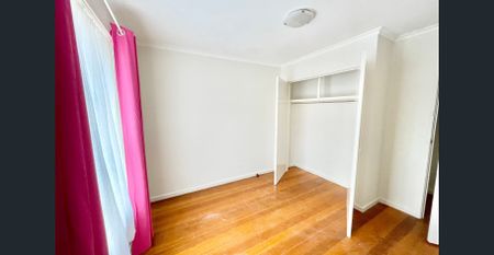 Location, Comfort & Convenience All in One - Photo 3