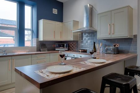 7 bedroom house of multiple occupation to rent - Photo 4