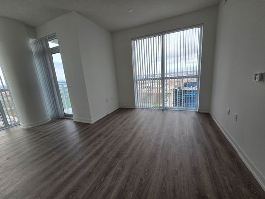 For Lease - 8 Interchange Way Unit# 1802, Vaughan, Ontario - Photo 1