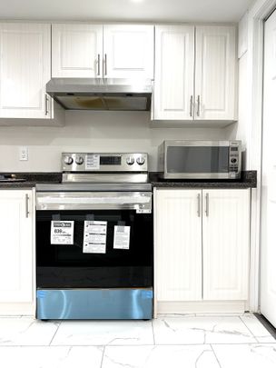 For Lease - 270 Coventry Court, Oshawa, Ontario - Photo 1
