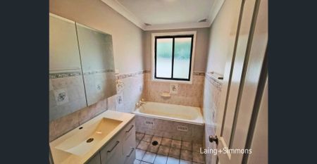 Well-presented three-bedroom home in a convenient location - Photo 3