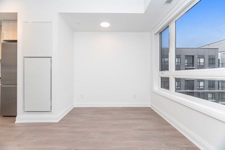 For Lease - 3250 Carding Mill Trail Unit# 410, Oakville, Ontario - Photo 3