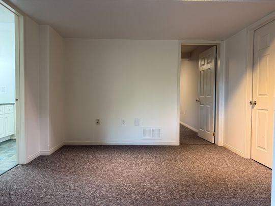 For Lease - 132 Brown Wood Drive, Barrie, Ontario - Photo 1