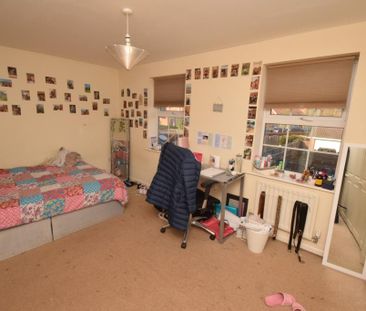 6 bedroom terraced house to rent - Photo 2