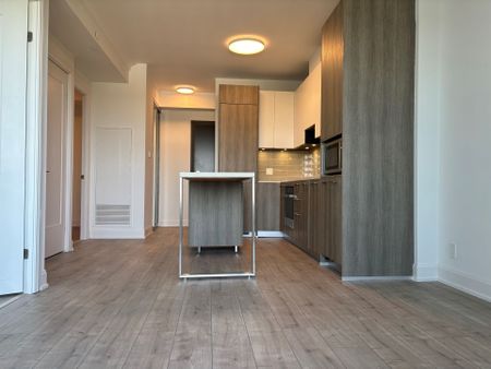 For Lease - 38 Water Walk Drive Unit# 911, Markham, Ontario - Photo 2