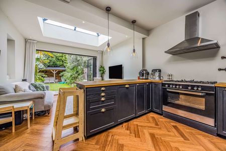 Winter Road, Southsea - Photo 3