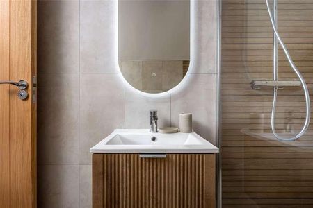 St. Pauls Road, Gloucester, Gloucestershire, GL1 - Photo 4