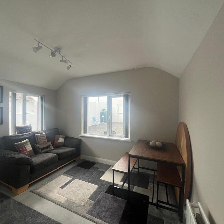 SHORT TERM, 120A Causeway Street, Portrush, BT56 8JE - Photo 1