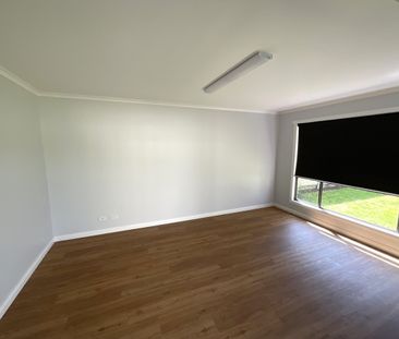 Complete Renovated Home - Photo 3