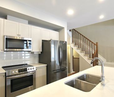 For Lease - 527 Triangle Street, Kanata, Ontario - Photo 5