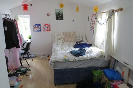 6 Bed End Terrace, Egremont Place, BN2 - Photo 2