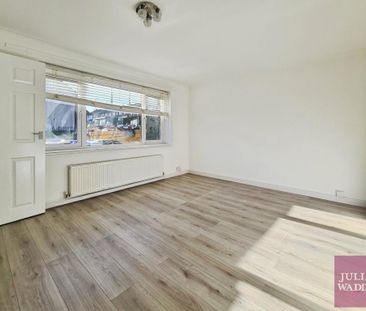 3 bedroom terraced house to rent - Photo 6