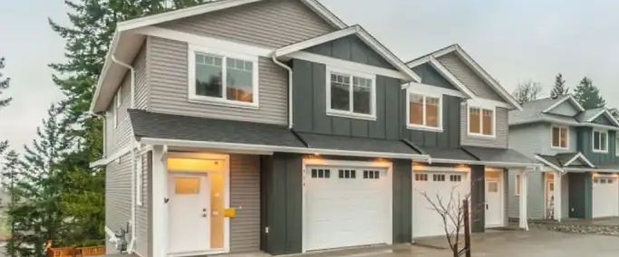 Spacious 3-bed, 4-bath semi-detached home in Hammond bay | 254 Golden Oaks Crescent, Nanaimo - Photo 1
