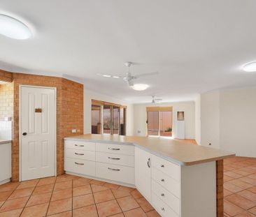 LOVELY ELEVATED SETTING. - Photo 6