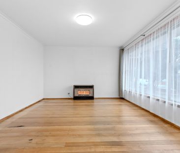 Fully Renovated Family Home - Photo 2