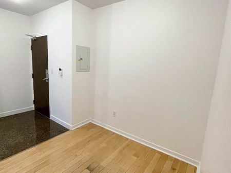 For Lease - 35 Mariner Terrace Unit# 811, Toronto, Ontario - Photo 5