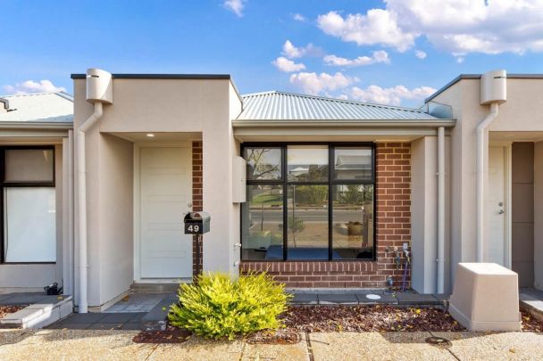 49 Pedler Close, - Photo 1