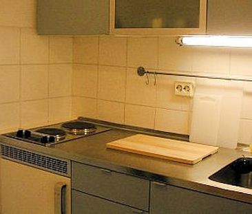 Nähe Mediapark: Modern möbliertes Apartment mit Aufzug - Photo 1